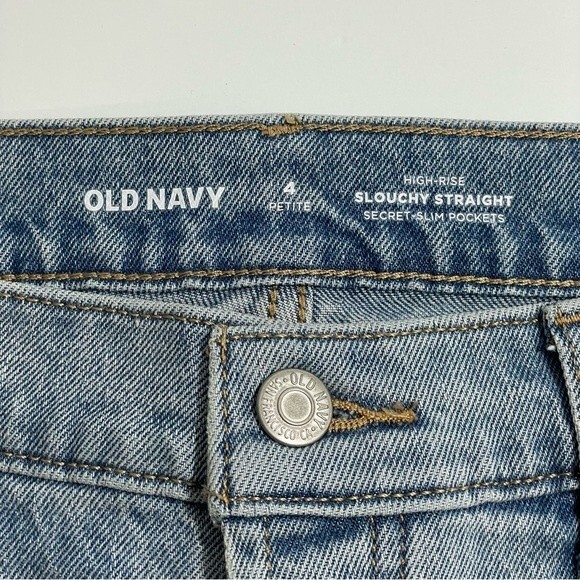 NWT Old Navy High‎ Rise Slouchy Straight Jeans Size 4 Petite Secret-Slim Pockets - Picture 3 of 8